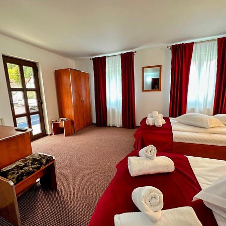 Hotel Valea Alba View - Self Check-In Buşteni Exterior foto