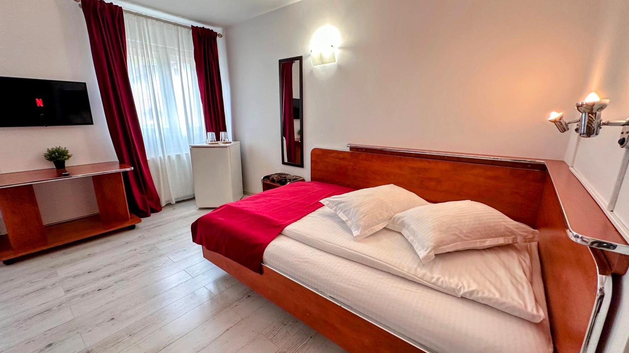 Hotel Valea Alba View - Self Check-In Buşteni Exterior foto