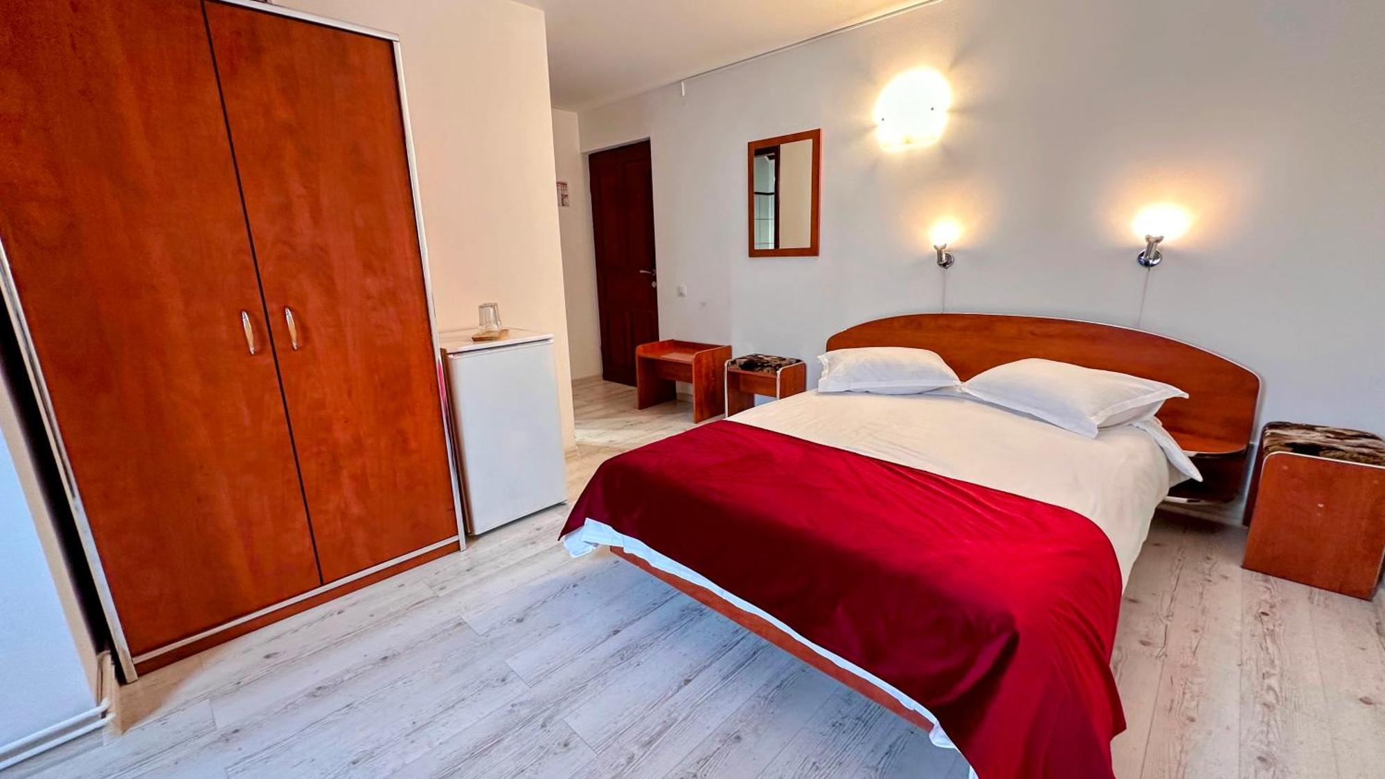 Hotel Valea Alba View - Self Check-In Buşteni Exterior foto