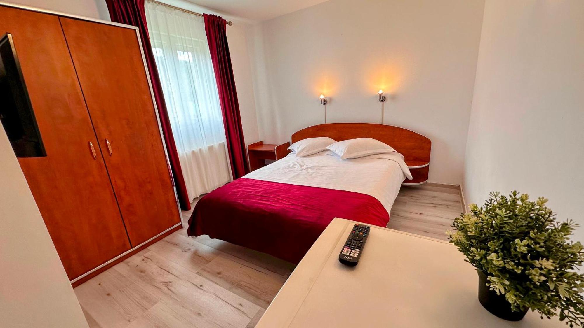 Hotel Valea Alba View - Self Check-In Buşteni Exterior foto