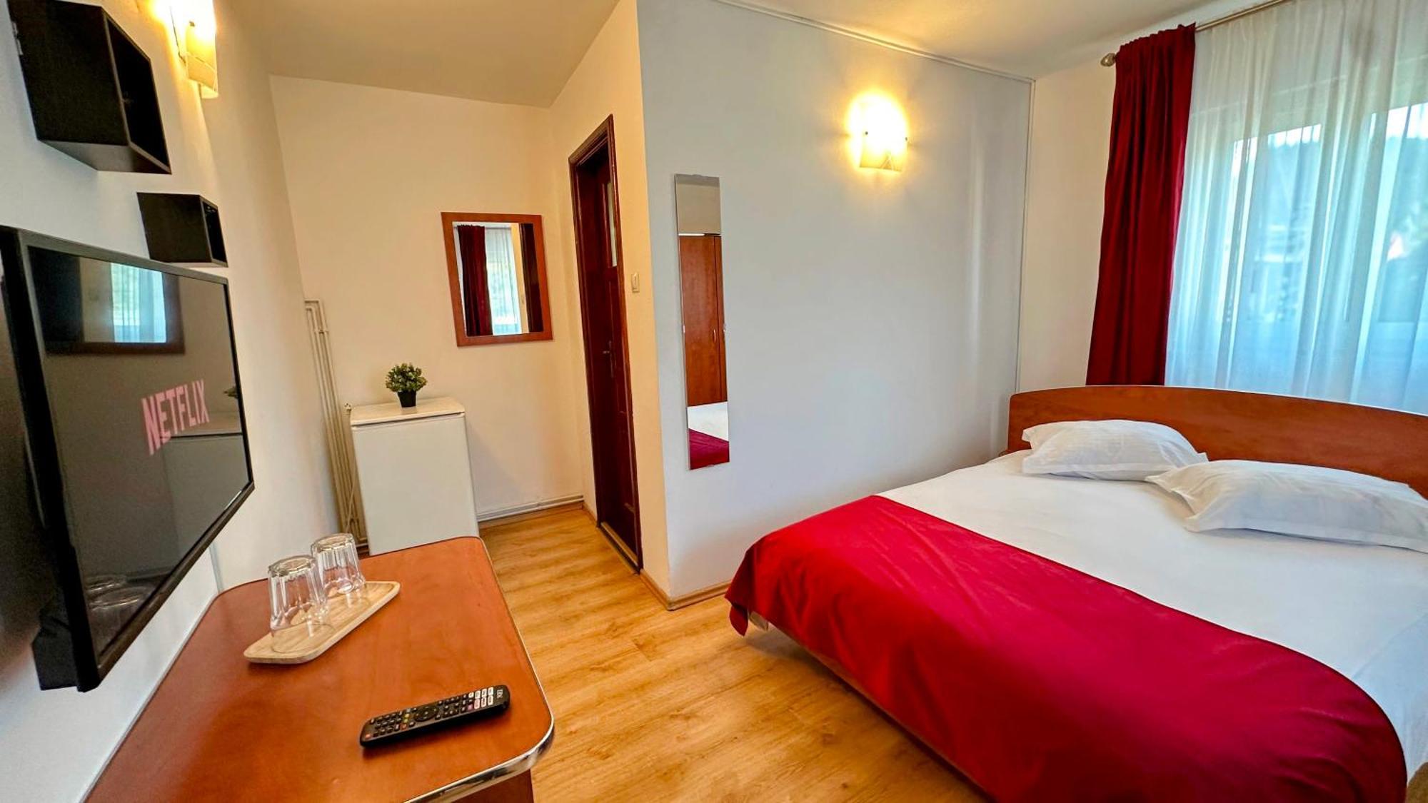 Hotel Valea Alba View - Self Check-In Buşteni Exterior foto