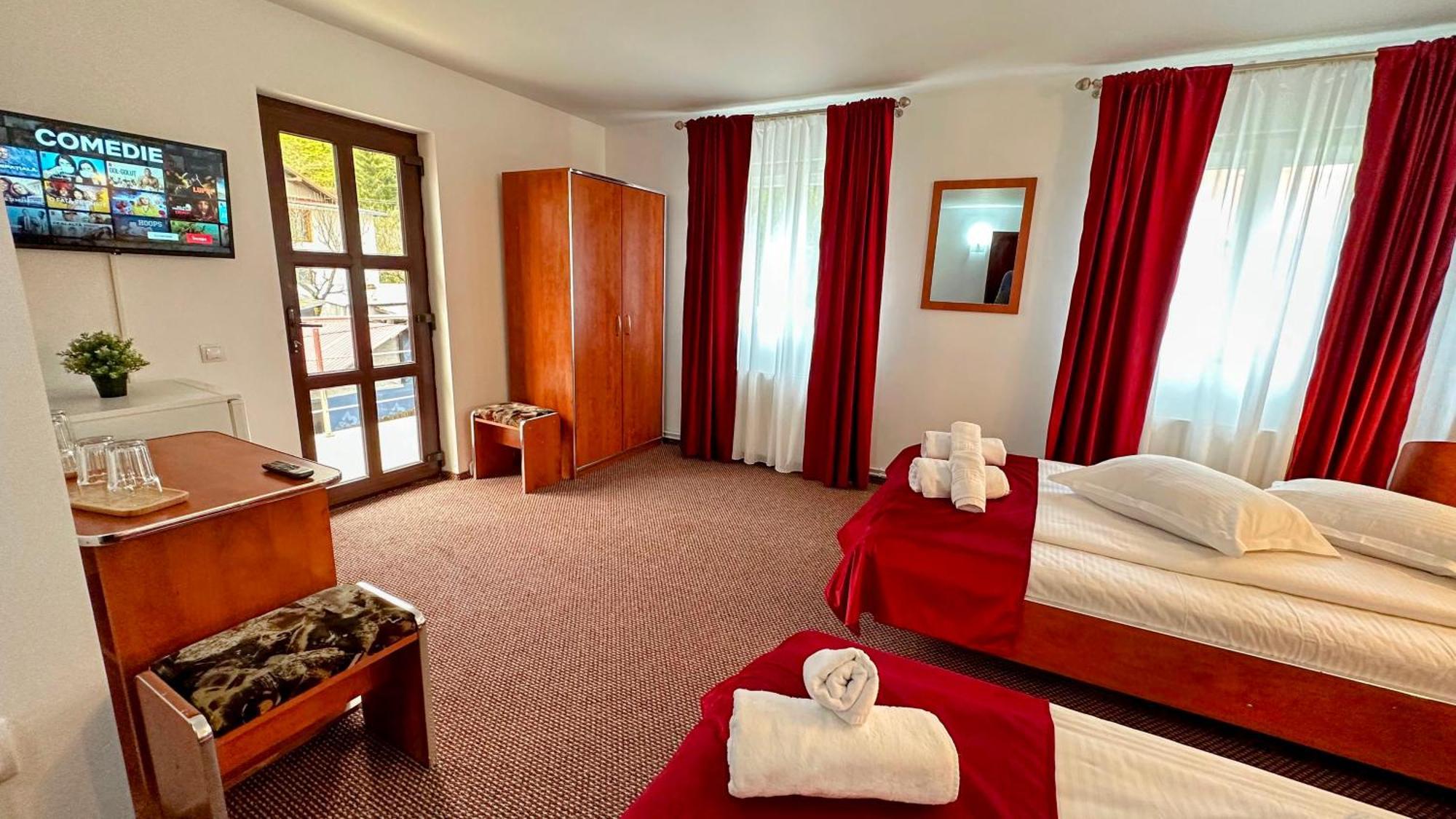 Hotel Valea Alba View - Self Check-In Buşteni Exterior foto